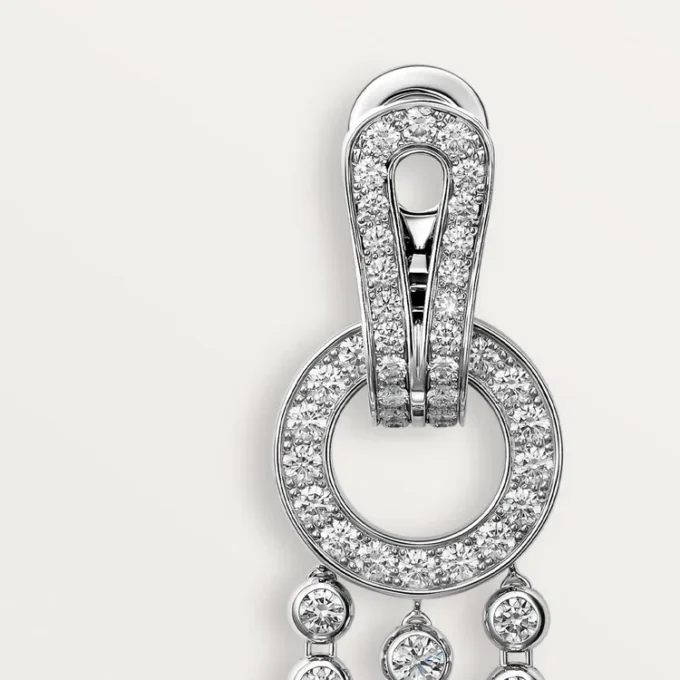 Agrafe-Ohrringe, Diamanten im Brillantschliff, pavé-gefasst