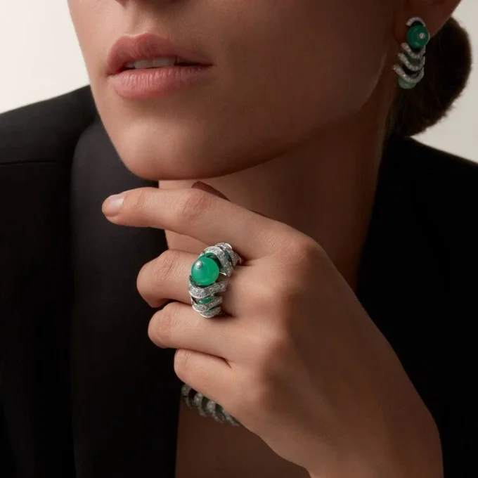 Halskette „Geometrie & Contrastes“, Chrysopras, Pavé