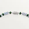 Haute Joaillerie-Halskette – Weißgold, Chalcedon, Skarn, Türkis, schwarzer Lack, Diamanten – Cartier