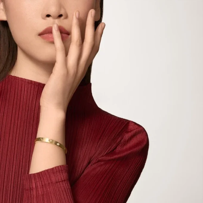 Love-Armband, klassisches Modell, gebürstet, 4 Diamanten