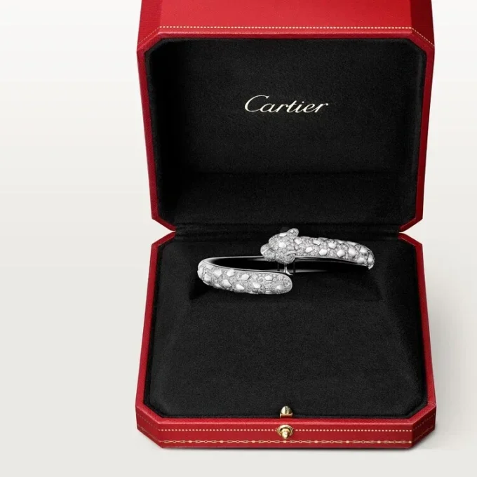 Panthere De Cartier Armband, schwarzer Lack, pavé-besetzt