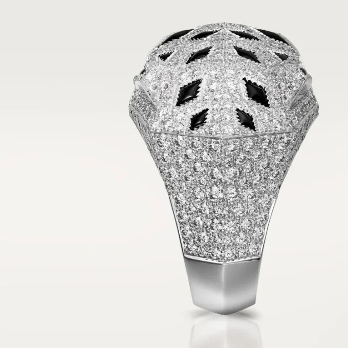 Panthere De Cartier Ring – Weißgold, Diamanten, Smaragde, Onyx – Cartier