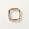 Trinity Cushion Ring, klassisches Modell, mit Pavé-Besatz