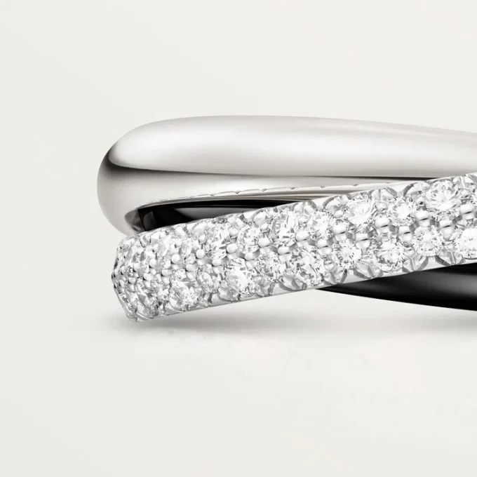 Trinity-Ring, Keramik, kleines Modell, halb pavé-besetzt