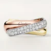 Trinity-Ring, kissenförmig, mittleres Modell, halb pavé-besetzt