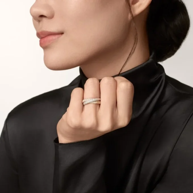 Trinity-Ring, klassisches Modell, mit Pavé-Fassung